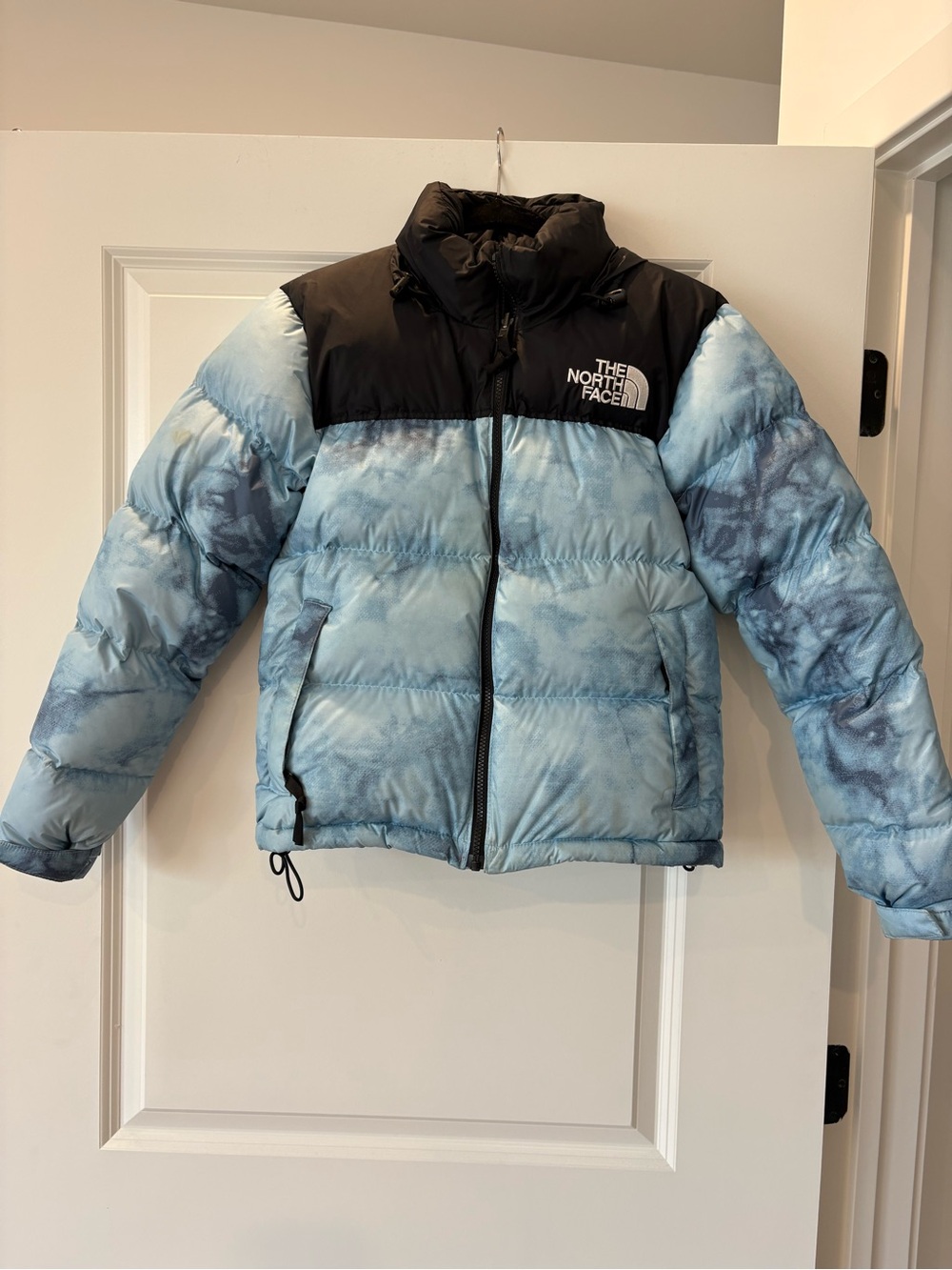 The North Face Light Blue Marble Print Puffer Jacket with Black Yoke
